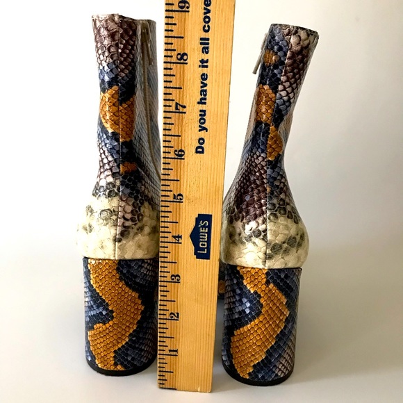 Multi Faux Snake Print Ankle Boot -Sz 6M - Picture 8 of 10